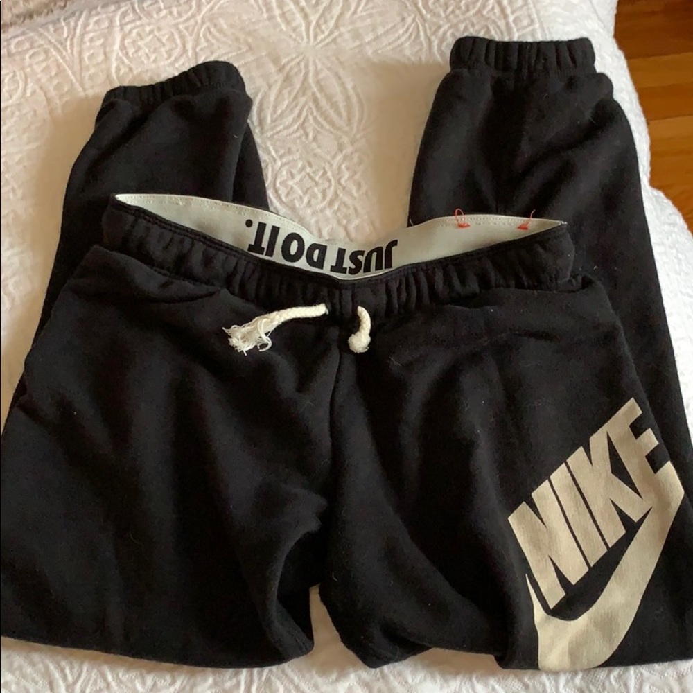 Nike Cropped sweatpants